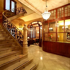 Nouvel Hotel